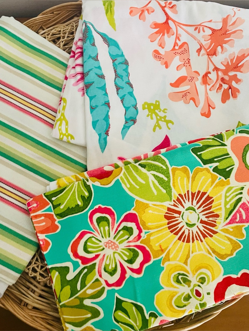 Waverly Inspirations 100% Duck Cotton Printed Fabric Tropical, Ocean, Stripe New - Picture 2 of 16